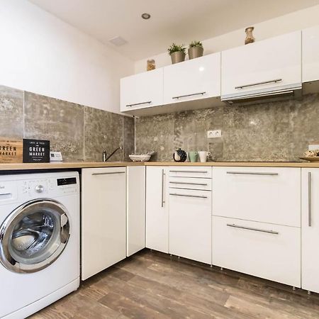 Katarina Apartment Blaha Square Budapešť Exteriér fotografie